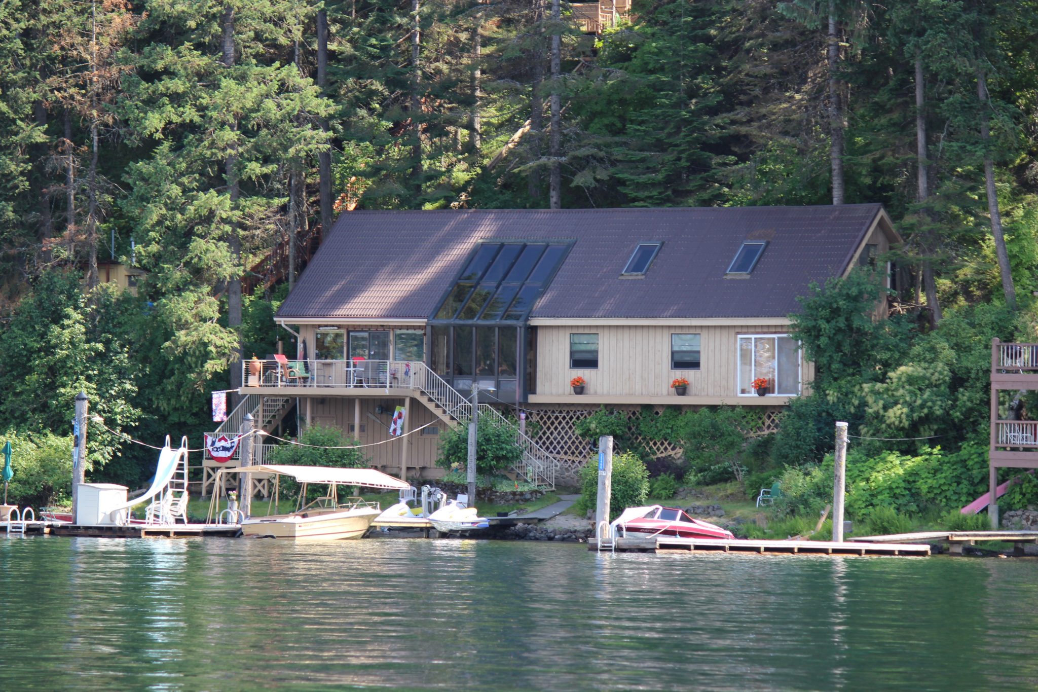 Neachen Bay Home Lake Coeur d'Alene