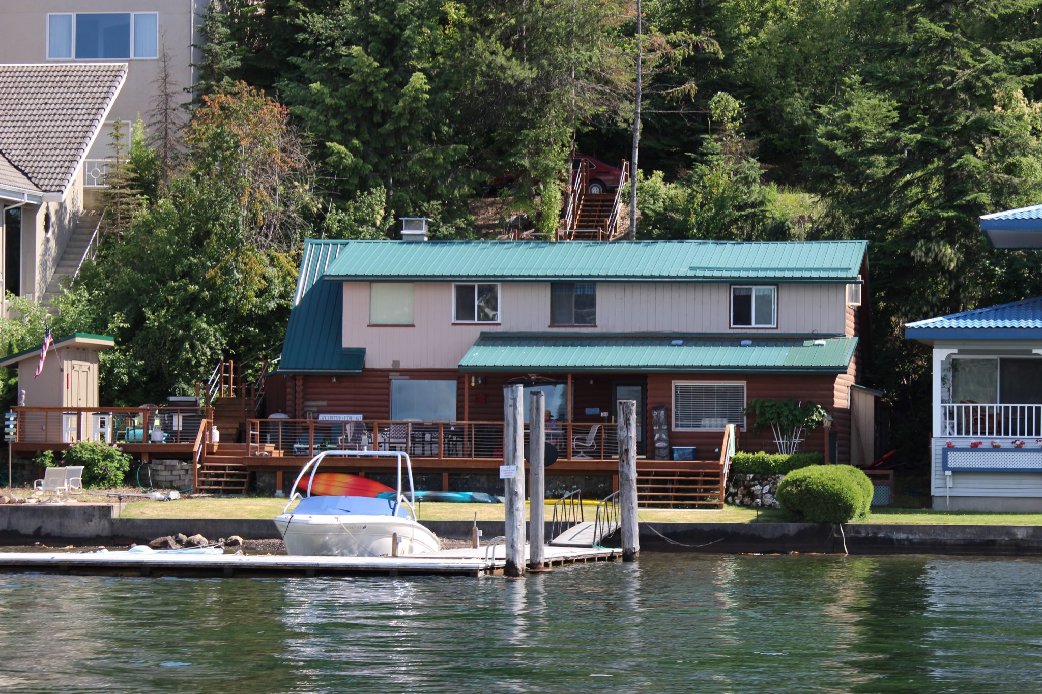 Small Boat House Home Lake Coeur d'Alene