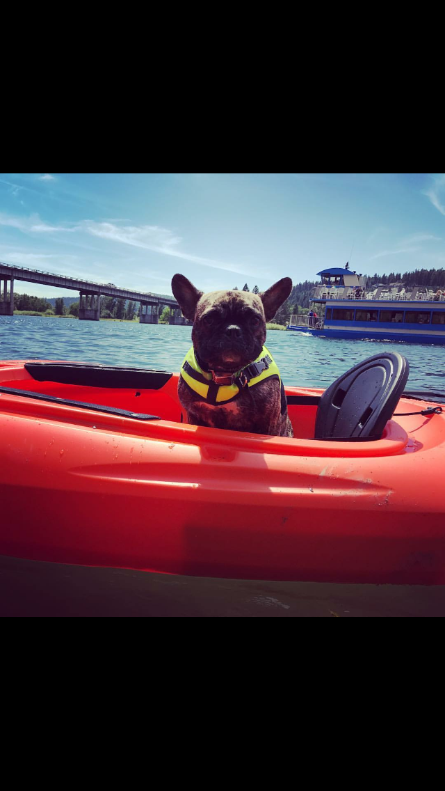 Kayaking on beautiful Coeur d' Alene lake