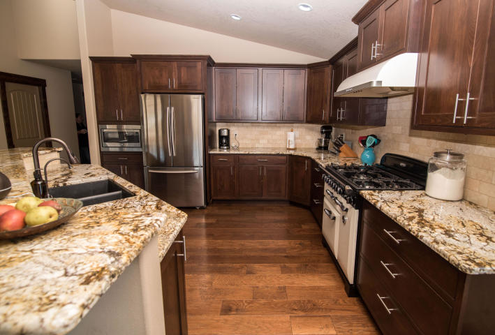 Cougar Gulch Homes