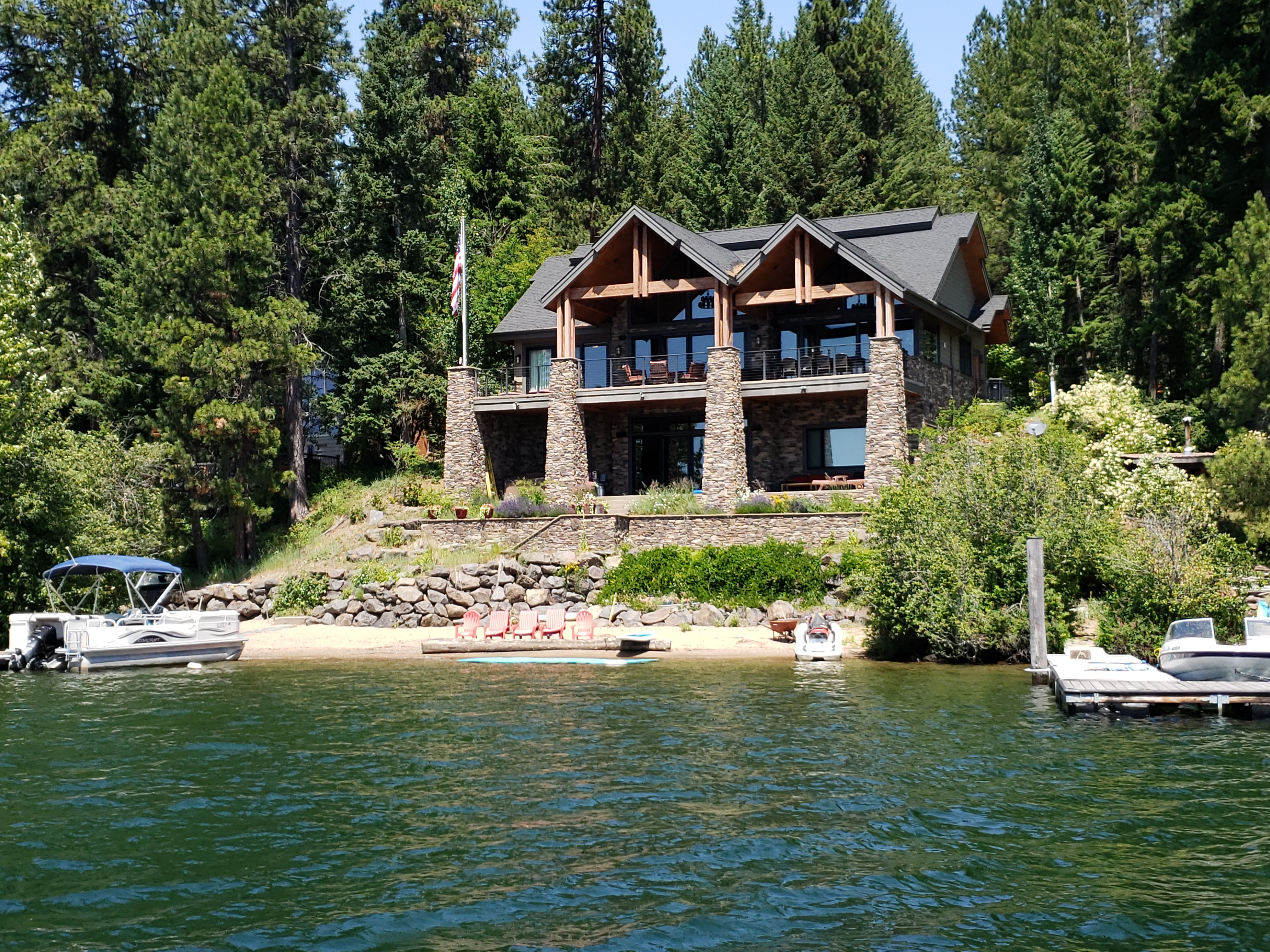 Beautiful Waterfront Lake Home
